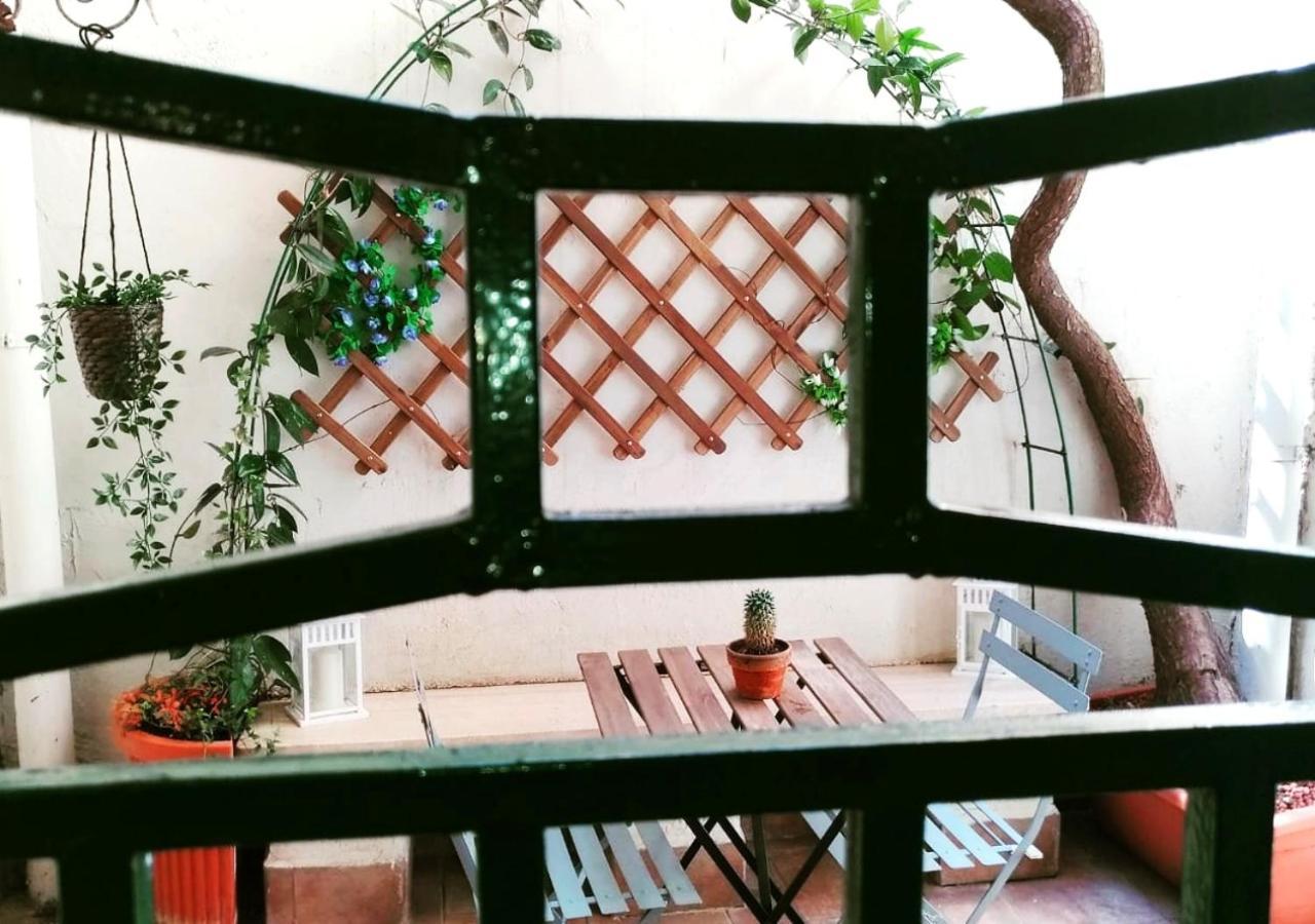 Pied-A-Terre Domusuite Rhome Colosseo Roma Dış mekan fotoğraf