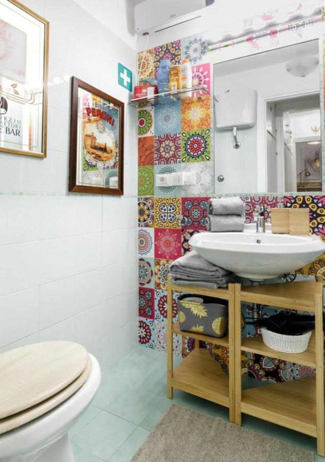 Pied-A-Terre Domusuite Rhome Colosseo Roma Dış mekan fotoğraf